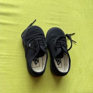 Vans Like New 6T toddler black sneakers